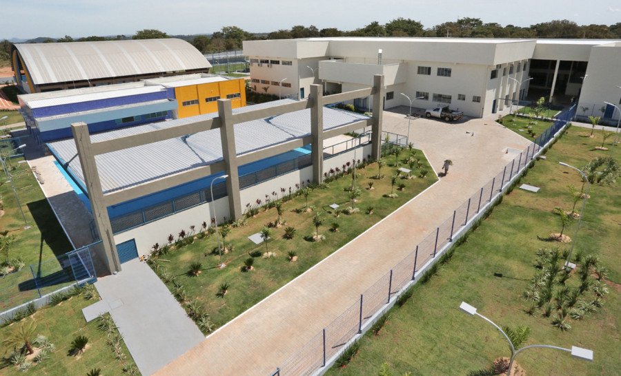 Investimento deve ser feito na infraestrutura completa de escolas, a exemplo da Escola de Tempo Integral Jardenir Jorge Frederico, em Araguaína