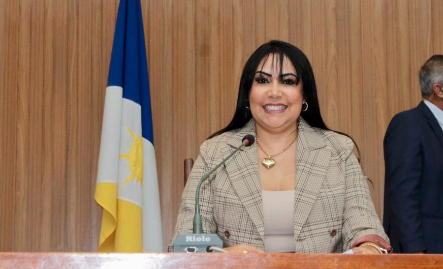Deputada Professora Janad Valcari disponibiliza R$ 350 mil para aquisição de CastraMóvel em Palmas (Foto: Divulgação/Ascom)