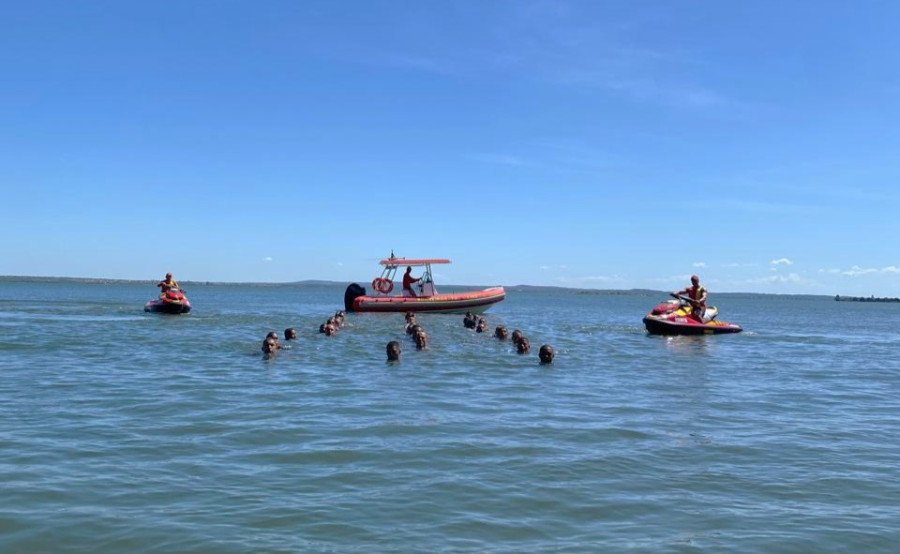 Centenas de pessoas se inscreveram e participaram do Curso de Formação de Guarda-vidas Civis, pelo CBMTO (Foto: Divulgação)