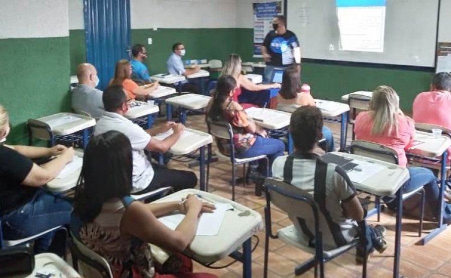 Professores das áreas de Ciências Humanas, Ciências da Natureza e Matemática participam de formação realizada pela DRE de Tocantinópolis