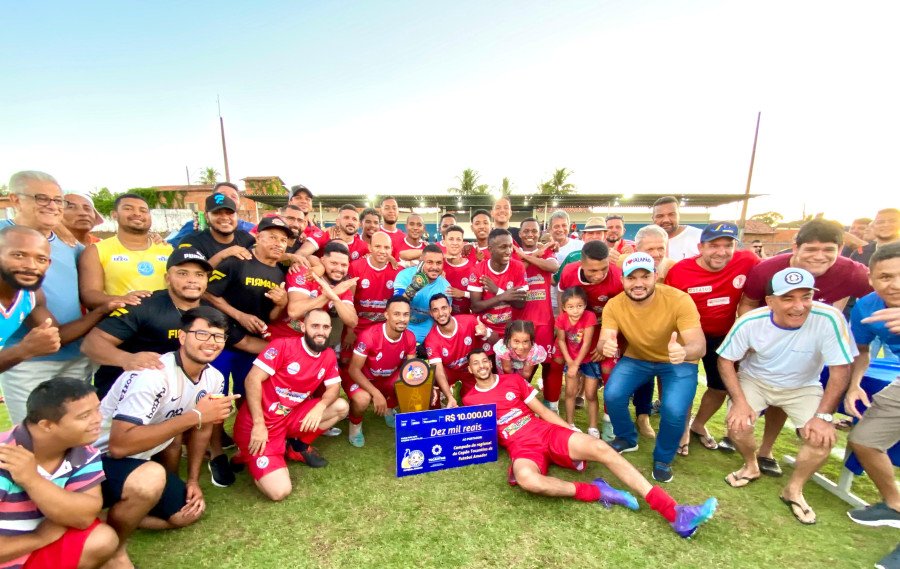 Governo do Tocantins premia os campeões das regionais Sudeste, Bico e Norte do Copão Tocantins de Futebol Amador (Foto: Breno Coelho)