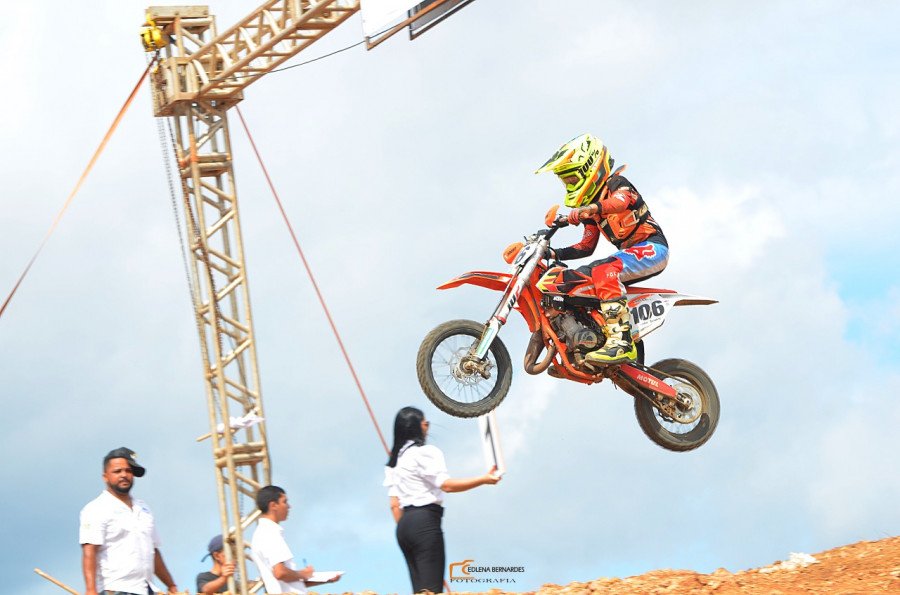 Heitor Toneline continua no páreo do Estadual de Motocross 2022 (Foto: Divulgação)