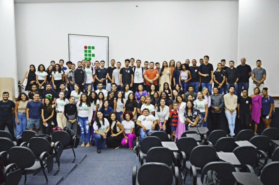 Grupo de participantes do Seminário (Foto: Divulgação)