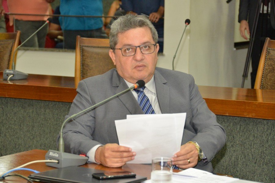 Deputado Jair Farias solicitou ampliaÃ§Ã£o do terminal rodoviÃ¡rio de Araguatins e construÃ§Ã£o de ginÃ¡sio poliesportivo no distrito de Bela Vista, em SÃ£o Miguel