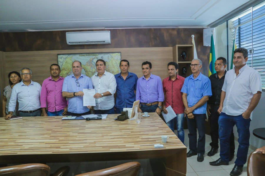Prefeito de Gurupi, Laurez Moreira reuniu com prefeitos do ConsÃ³rcio Intermunicipal da regiÃ£o Centro Oeste do Tocantins