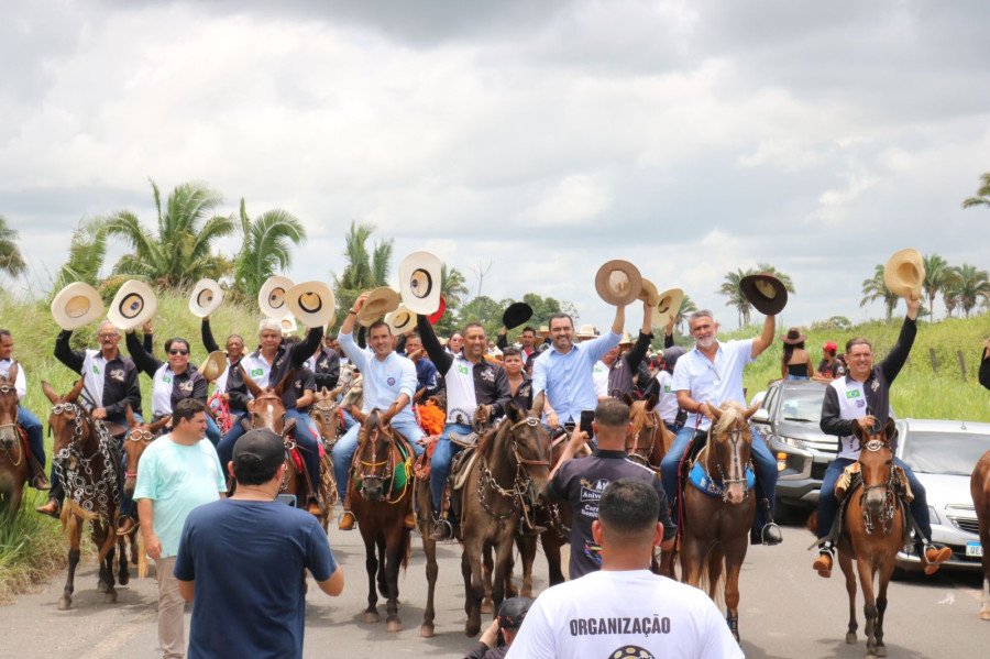 Presidente da Aleto participou das comemorações de aniversário, incluindo a Cavalgada Ecológica (Foto: Amanda Germiniani)