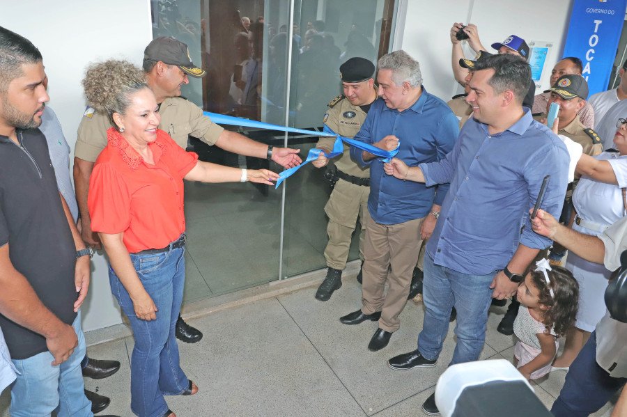 Laurez Moreira entrega viatura e inaugura Comando Regional de Policiamento, para fortalecer ações de segurança em Gurupi e região