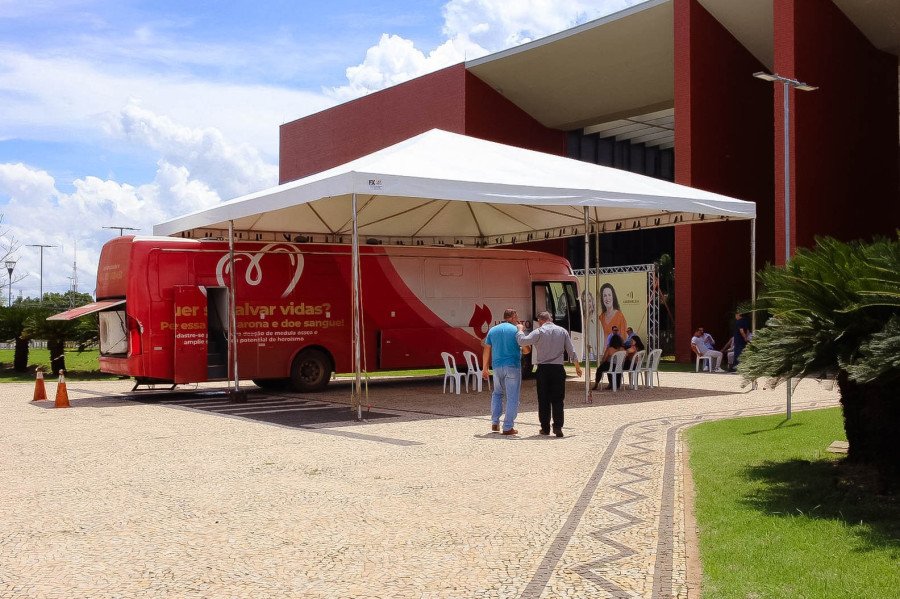 Professor Júnior Geo e Hemocentro mobilizam servidores da Aleto e população para campanha de doação de sangue (Foto: Divulgação)
