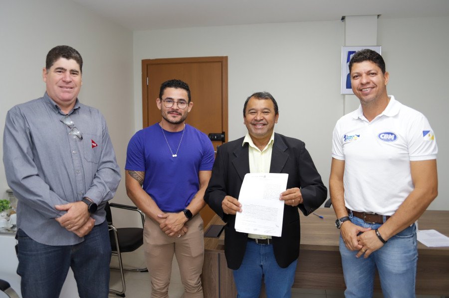 Governo do Tocantins assina Acordo de Cooperação Técnica com a Federação de Motociclismo para fortalecimento do motocross em Araguaína