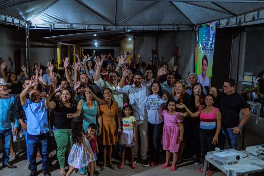 Moradores do Setor Campo Bello, em Gurupi, participam de Plenária com Eduardo Fortes (Foto: Divulgação)