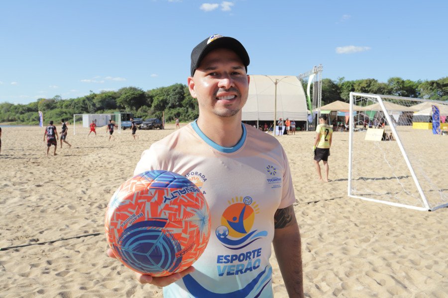 Para o diretor Regional de Esporte da Secretaria de Estado dos Esportes e Juventude, Rafael Madureira, a parceria entre o Governo do Tocantins e os municípios, fortalece a economia e o lazer na Temporada de Praia (Foto: Emerson Silva)