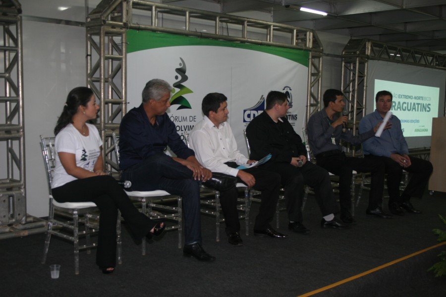 Representantes de diversas instituiÃ§Ãµes financeiras participaram do FÃ³rum em Araguatins