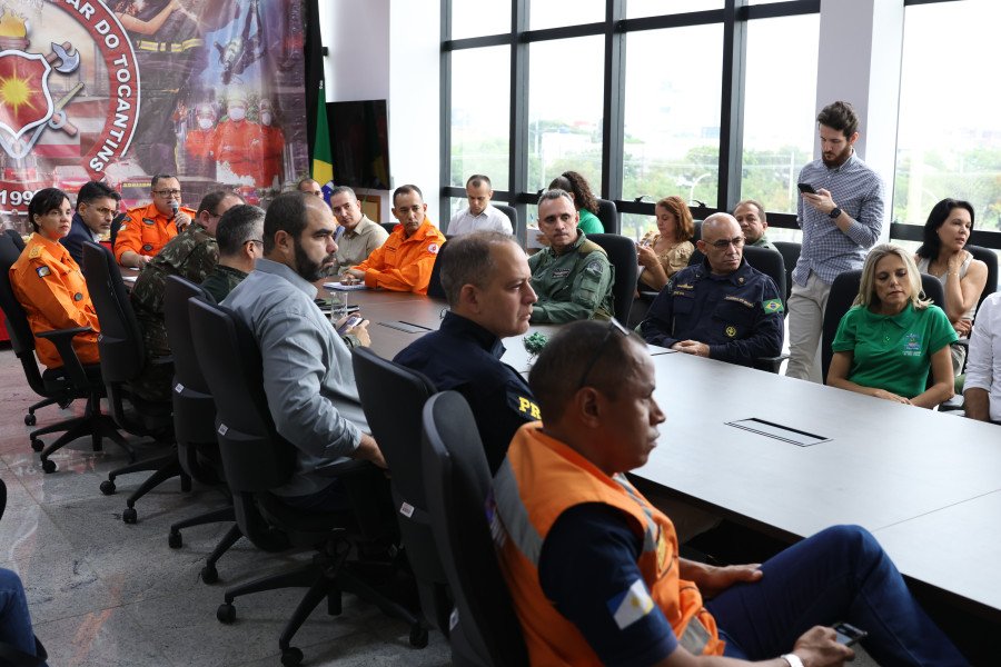 Cerimônia reuniu dezenas de parceiros do CBMTO e Governo do Tocantins (Foto: Luiz Henrique Machado)