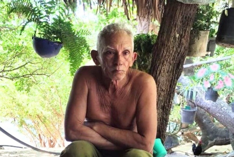 O corpo do idoso José Sousa Santos foi encontrado na praia da Goiaba, no rio Araguaia, em Araguatins (Foto: Divulgação)