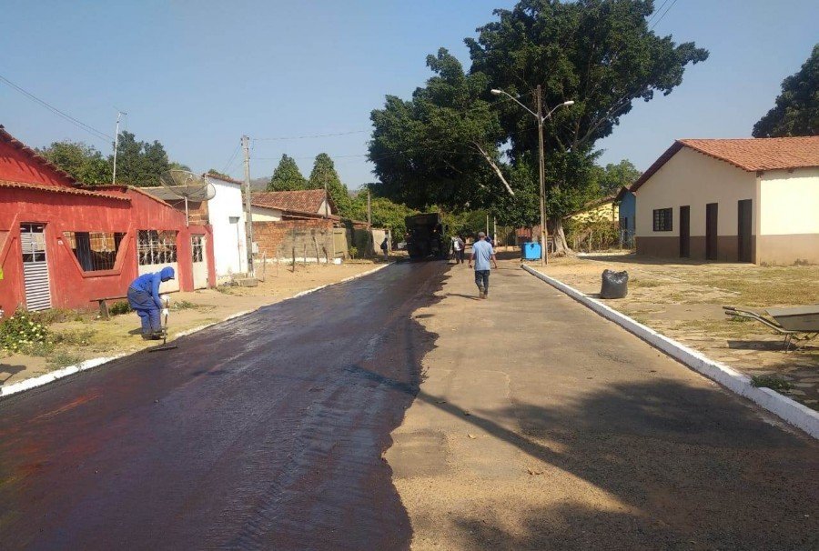 Ruas e avenidas de TaquaruÃ§u estÃ£o sendo recapeadas para garantir maior qualidade do trÃ¡fego no distrito durante o FGT (Foto: DivulgaÃ§Ã£o)