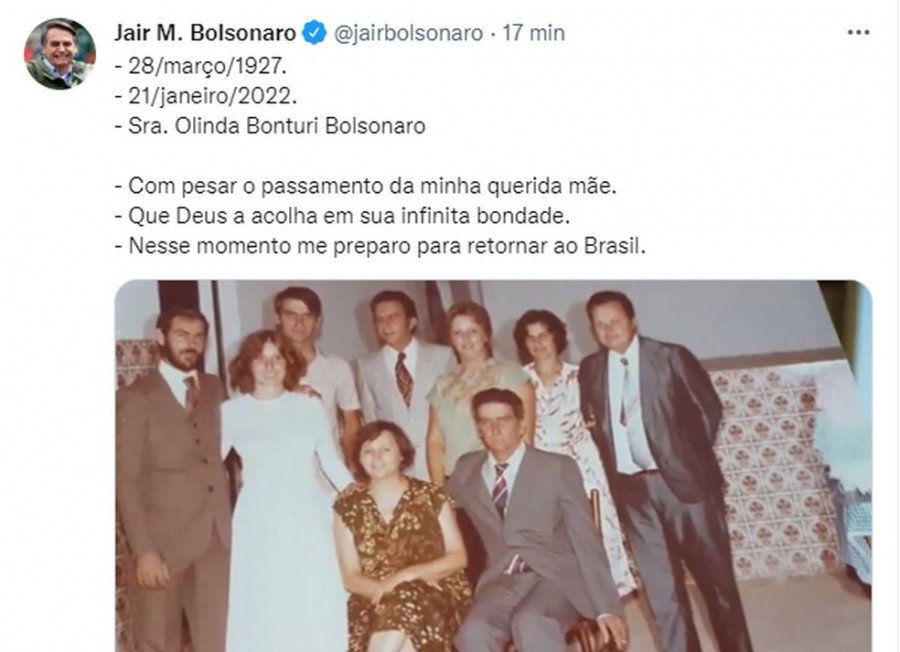 Bolsonato anunciando morte de sua mãe (Foto: Reprodução Twitter/Jair Bolsonaro)