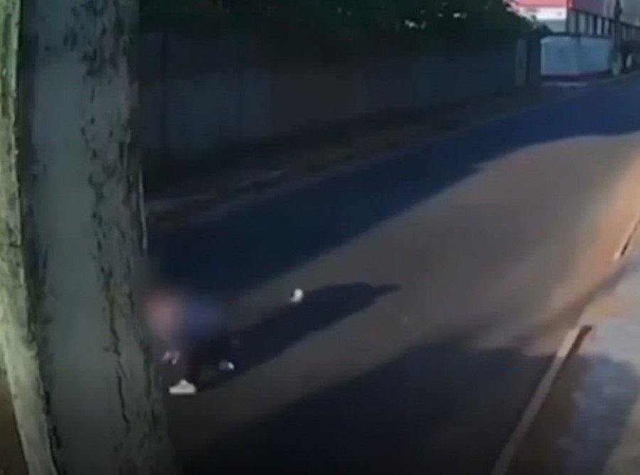 Jovem ameaçada pulou de carro em movimento para fugir de agressor em Imperatriz-MA (Foto: Divulgação)
