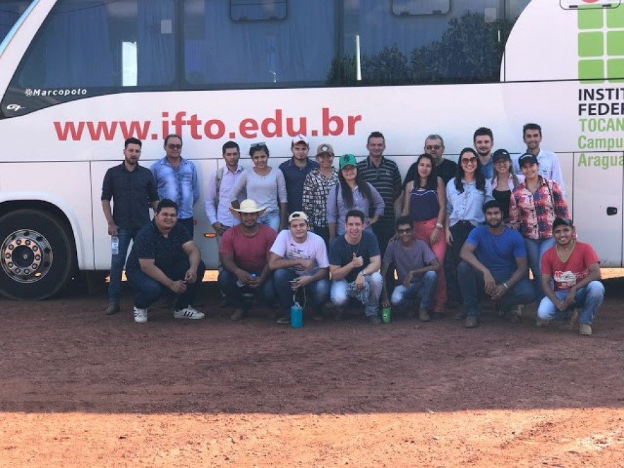 AcadÃªmicos do curso de Agronomia do IFTO de Araguatins visitam empresa de armazenamento de grÃ£os em GrajaÃº-MA