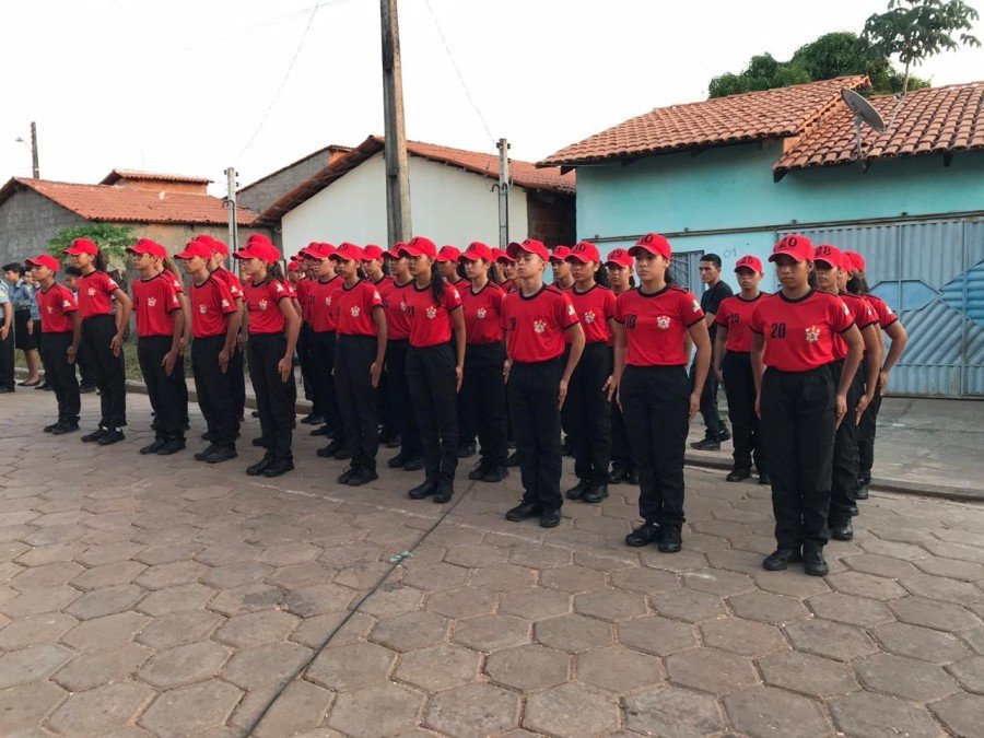 ColÃ©gio da PolÃ­cia Militar de AugustinÃ³polis realizou aula inaugural do Curso de Socorrista e Brigadista Escolar