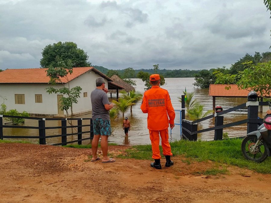 BRK Ambiental garante abastecimento de água tratada em São Miguel, São Sebastião, Araguanã, Peixe, Paranã e Miracema (Foto: Defesa Civil)