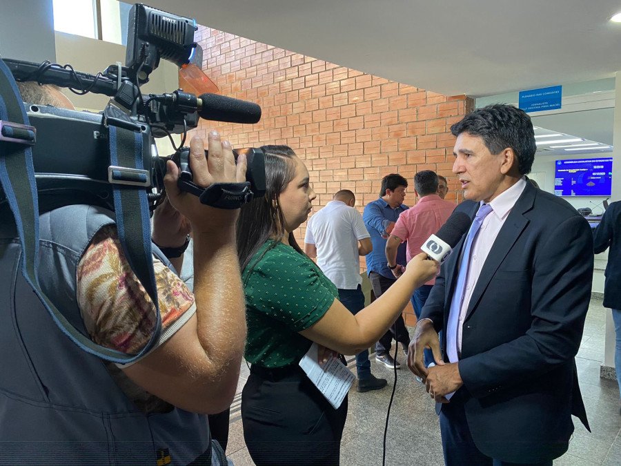 Em entrevista, deputado reforça data em que ocorrerá audiência pública na Assembleia Legislativa do Tocantins (Foto: Isadora Fontes)