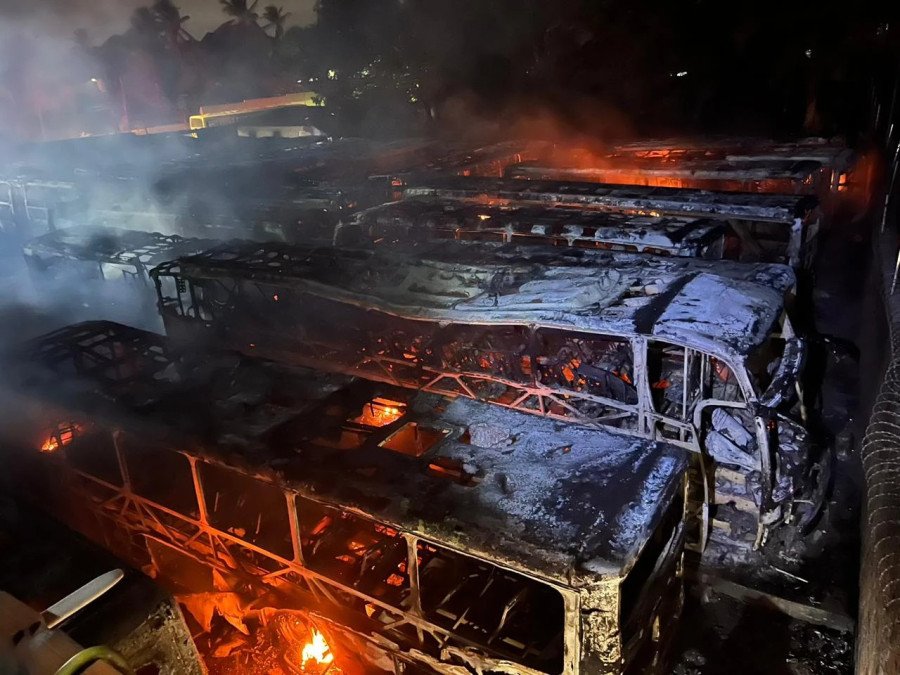 Incêndio atinge garagem de empresa de ônibus e destrói veículos no Maranhão (Foto: Divulgação)