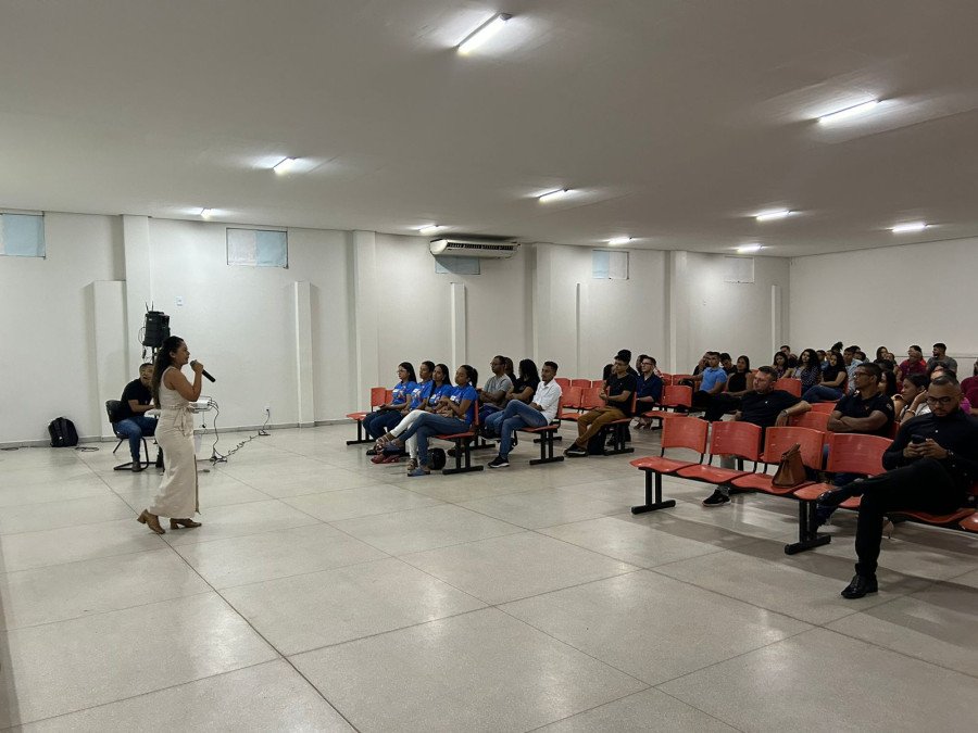 Associação de Mães e Pais de Autistas de Augustinópolis participou da programação (Foto: Ananda Portilho)