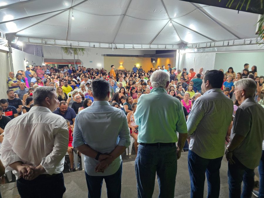 Evento contou com apoiadores políticos (Foto: Divulgação)