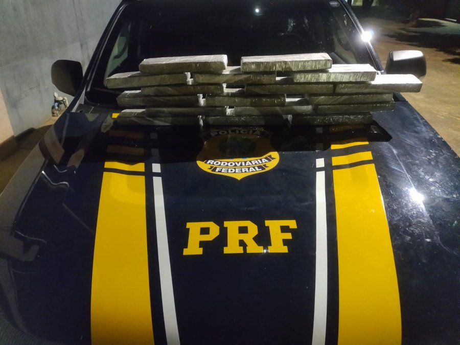 Droga apreendida pela Polícia Rodoviária Federal (Foto: Divulgação/PRF)