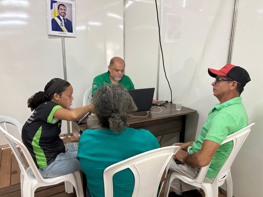 Atendimento de crédito rural também é realizado na Feira da Colheita (Foto: Ruraltins)