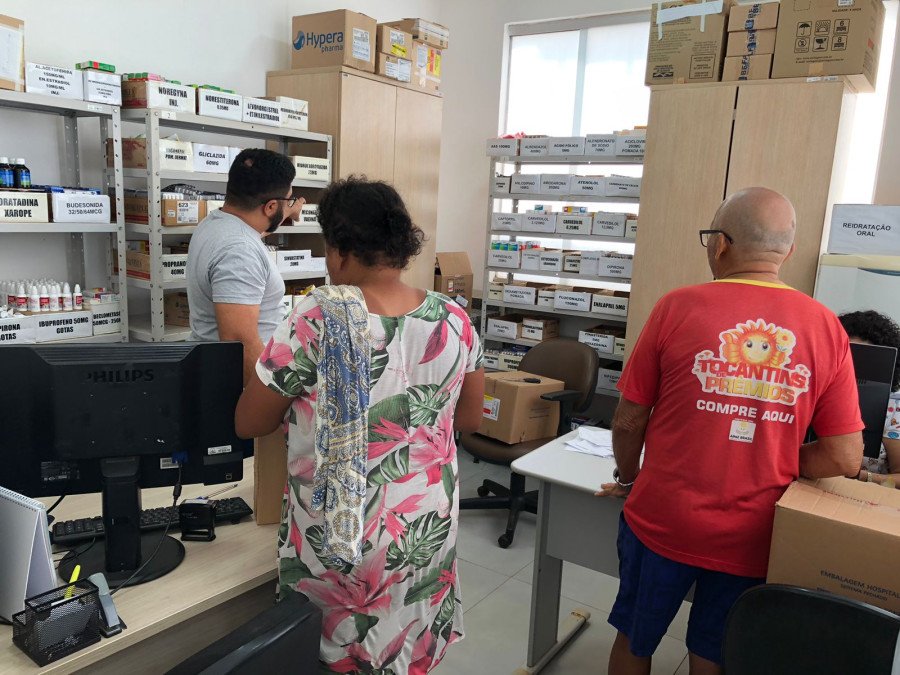 O espaço é insuficiente para armazenar medicamentos e atender à população (Foto: Shara Alves de Oliviera)