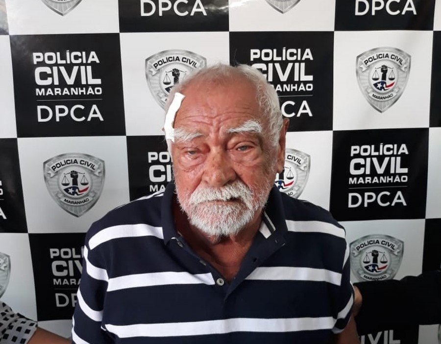Raimundo Mendes Mouzinho, de 82 anos, foi preso apÃ³s ser flagrado em um vÃ­deo abusando de uma crianÃ§a de 10 anos