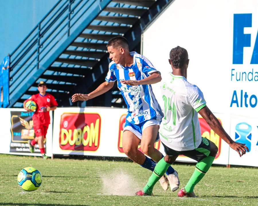 Tocantinópolis fica no empate com São Raimundo (Foto: Milly Barreto)