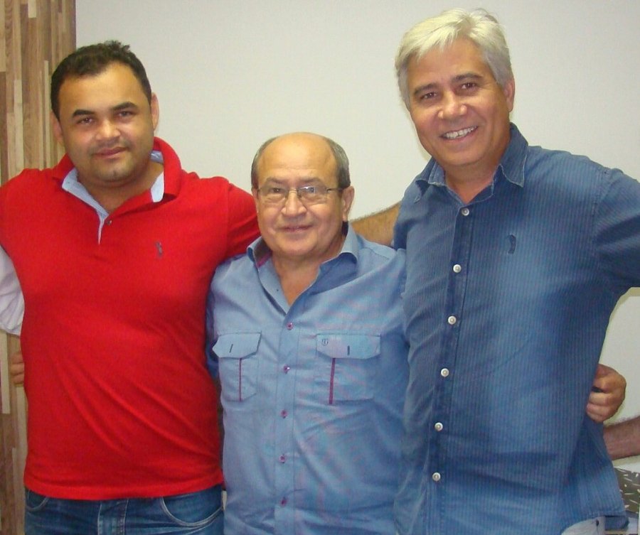 Prefeito eleito de DarcinÃ³polis - Jackson, Deputado Rocha Miranda e prefeito reeleito de WanderlÃ¢ndia - Eduardo Madruga