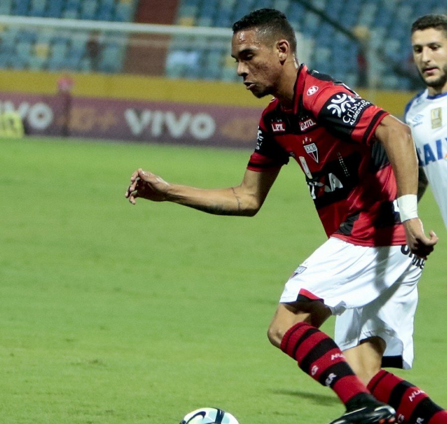 Luiz Fernando marcou mais uma vez (Foto: EstadÃ£o ConteÃºdo)