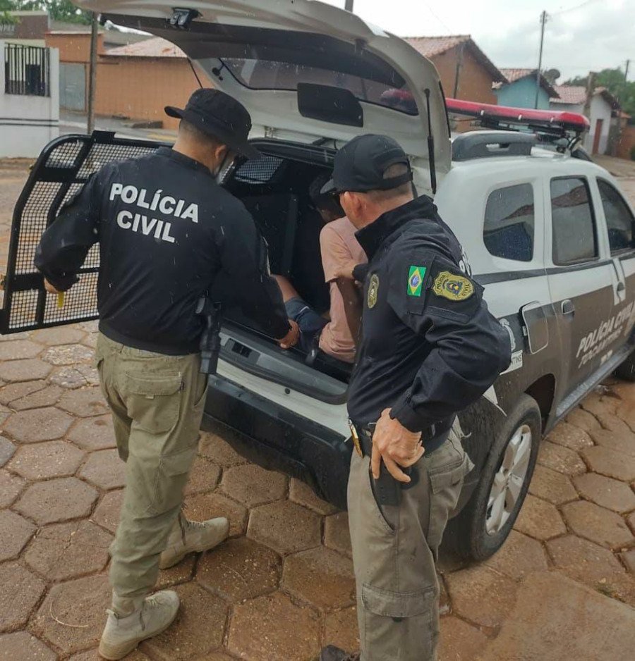 Homem foi preso pela Polícia Civil ainda em situação de flagrante (Foto: Dicom/SSP-TO)