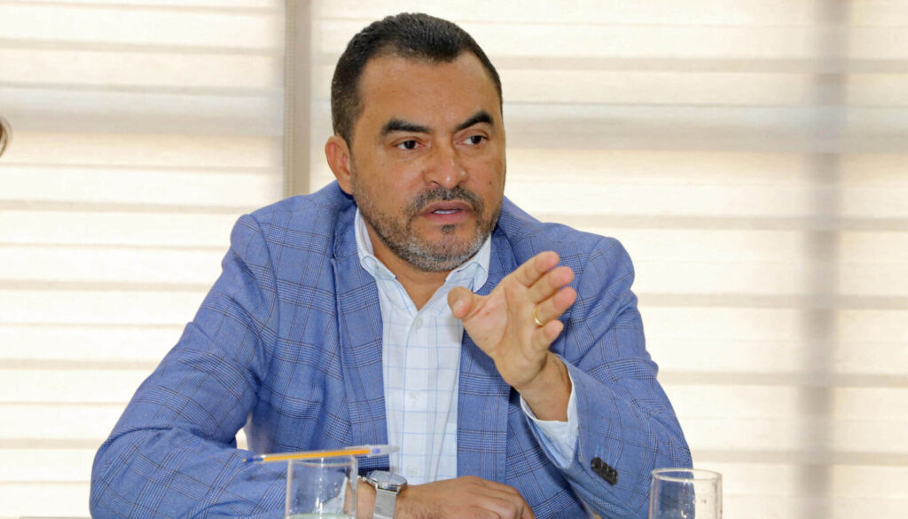 Governador Wanderlei mobiliza equipes para atuar em tragédia do desabamento da ponte entre Estreito e Aguiarnópolis