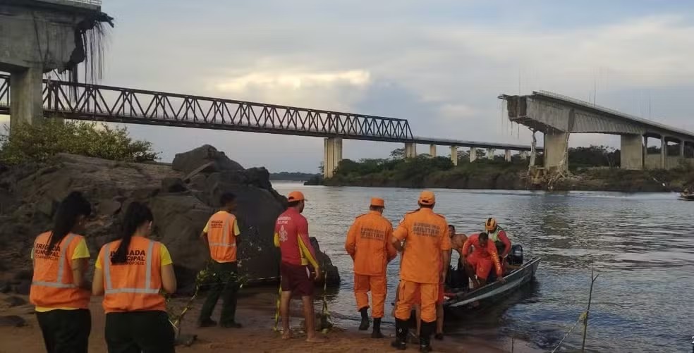 Superintendente do DNIT no TO é afastado do cargo durante investigação sobre queda de ponte, entre Estreito e Aguiarnópolis