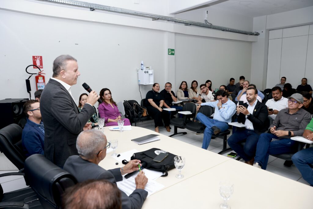 Prefeitura de Palmas convocará mais 54 candidatos do cadastro de reserva do Concurso da Saúde, anuncia prefeito
