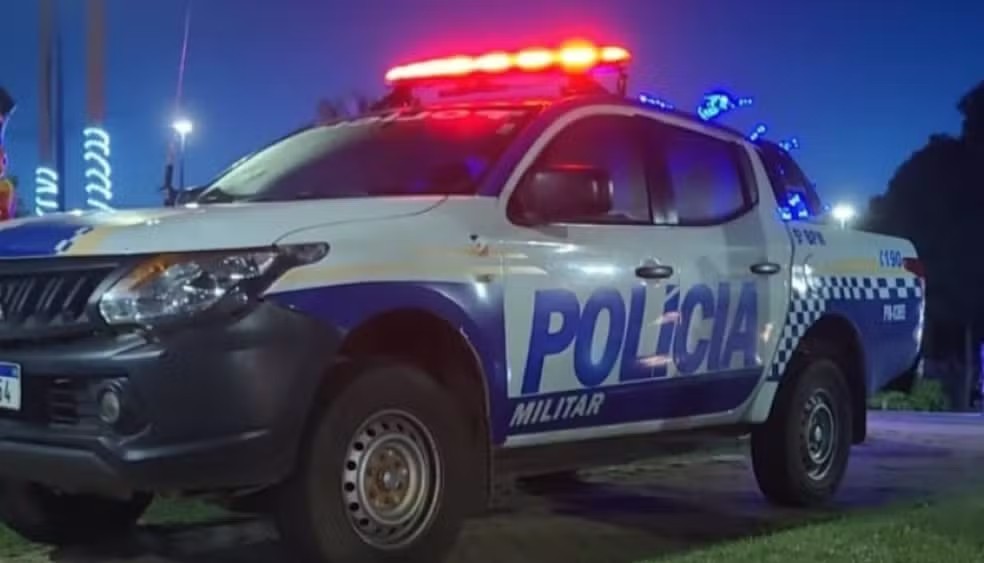 SÍTIO NOVO: Homem morre após ser atacado com mais de 20 facadas e cair na frente da casa da avó