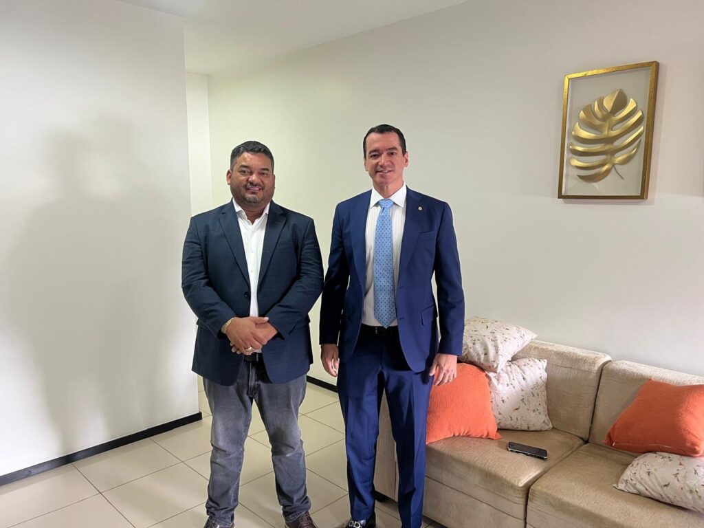 ITAGUATINS: Vitor da Reis e Alexandre Guimarães viabilizam recursos para casas populares e obras de mobilidade urbana