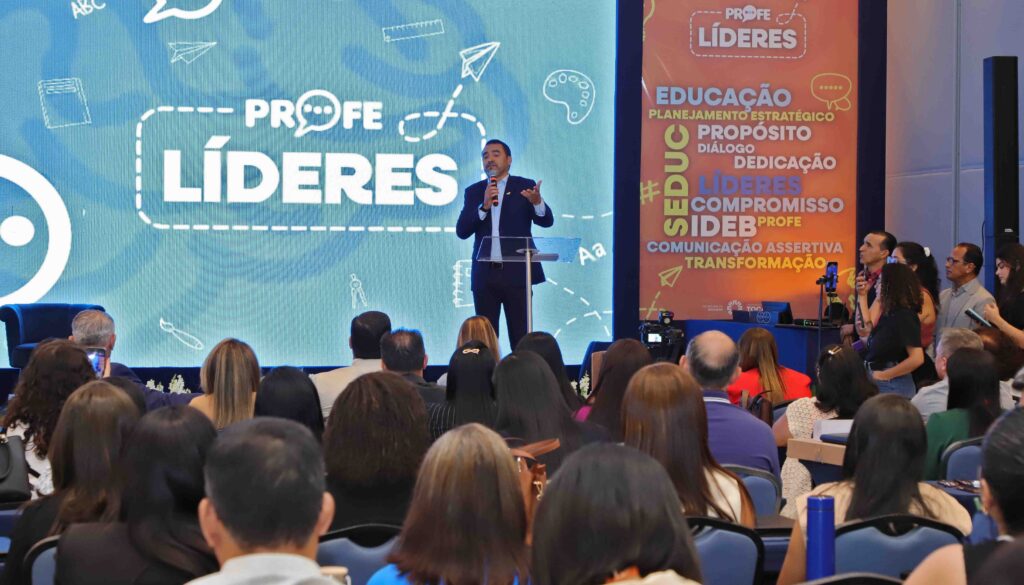 AUGUSTINÓPOLIS: Governador anuncia novo prédio da Unitins e destaca avanços na educação durante Encontro Profe Líderes