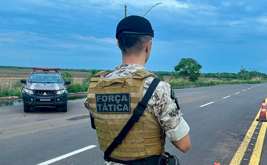 Foragidos da Justiça por tráfico de drogas são presos pela PM em Lagoa da Confusão