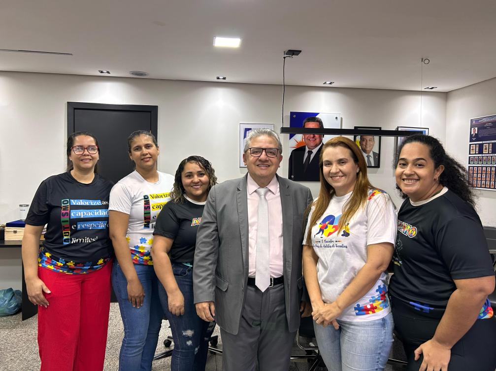 Deputado Jair Farias recebe Associação dos Autistas de Palmas e reforça apoio à causa do autismo