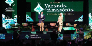 Governador do Pará, Helder Barbalho, abre III Fórum Varanda da Amazônia ao lado de Fafá de Belém