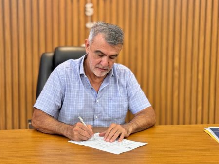 ESPERANTINA: Emenda de Amélio Cayres garante R$ 350 mil para obra de canteiro central