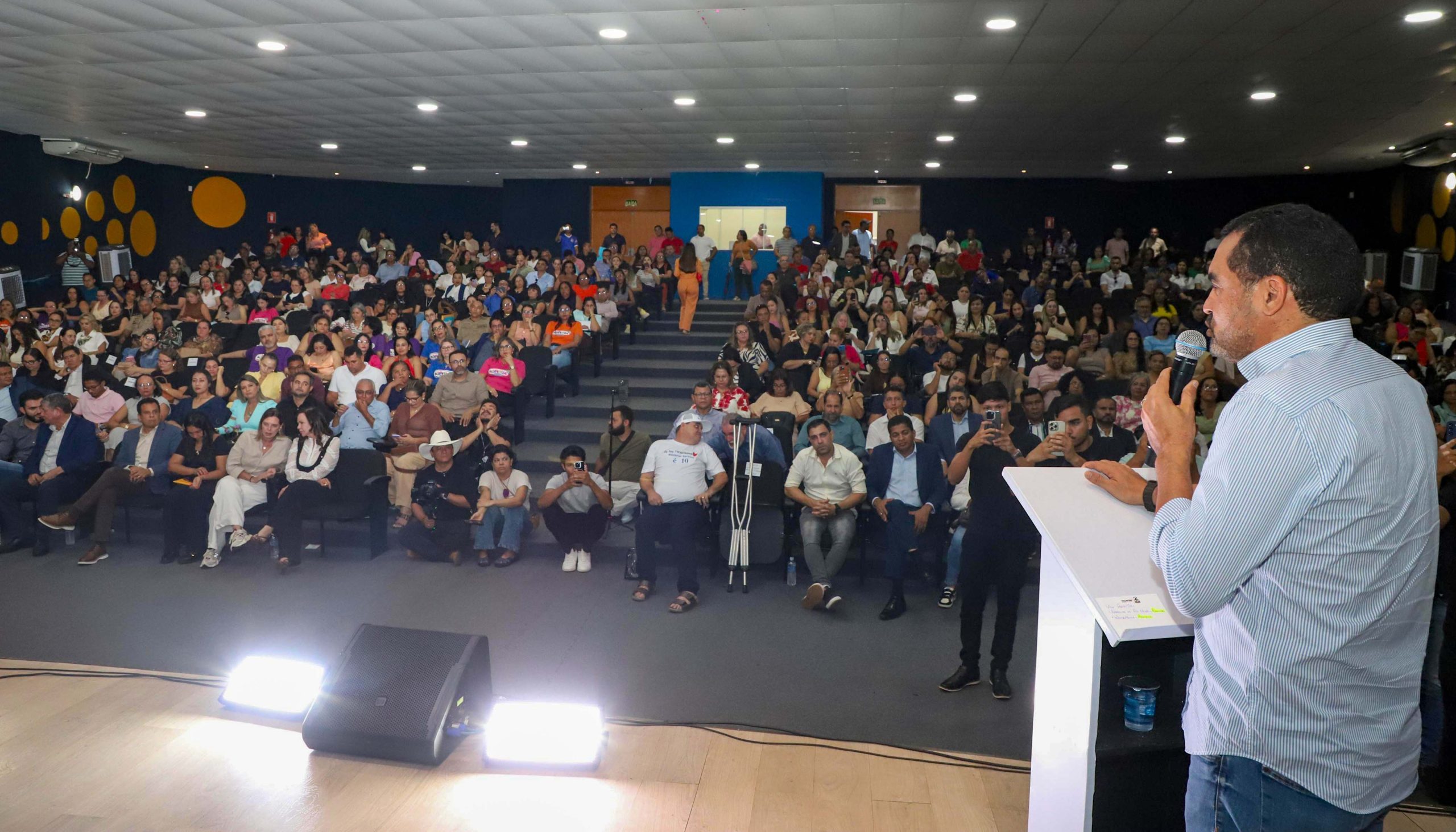 Durante a entrega, o governador Wanderlei Barbosa ressaltou que o Governo do Tocantins seguirá investindo na melhoria da unidade e anunciou que vai climatizar o refeitório da escola
