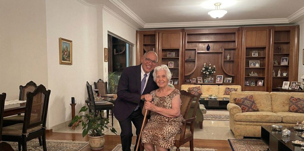 ARTIGO: Tia Fifia, por José Wagner Praxedes