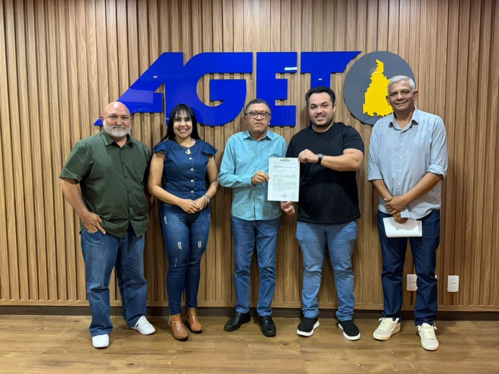 Deputada Janad Valcari e gestores de Juarina cobram recuperação urgente da TO-430 na Ageto