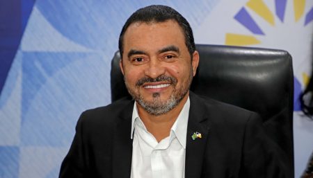 Tocantins: Wanderlei Barbosa chega à reta final do mandato com 80,3% de aprovação, aponta Paraná Pesquisas